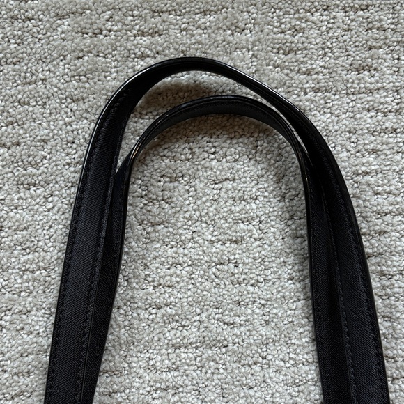 Kate Spade Cameron Street Medium Harmony—Elegant Black and Cream Tote Bag - Picture 8 of 10